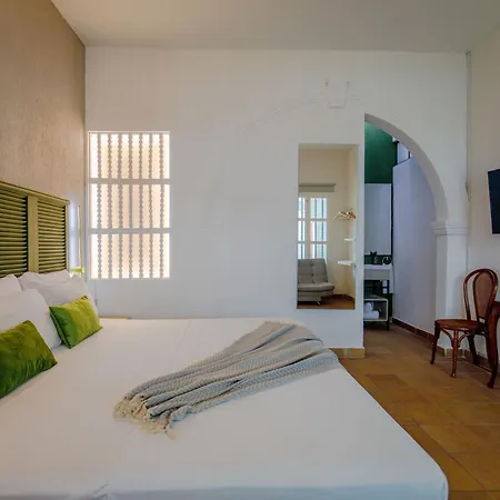 Cartagena+ Picina+6 Alcobas + Ciudad Antigua Guest house Cartagena